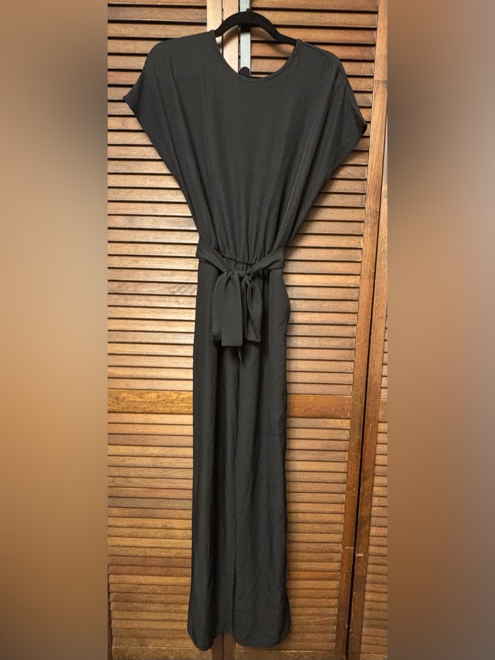 NWT Classic Black Jumpsuit with Tie Waist & Pockets - Large